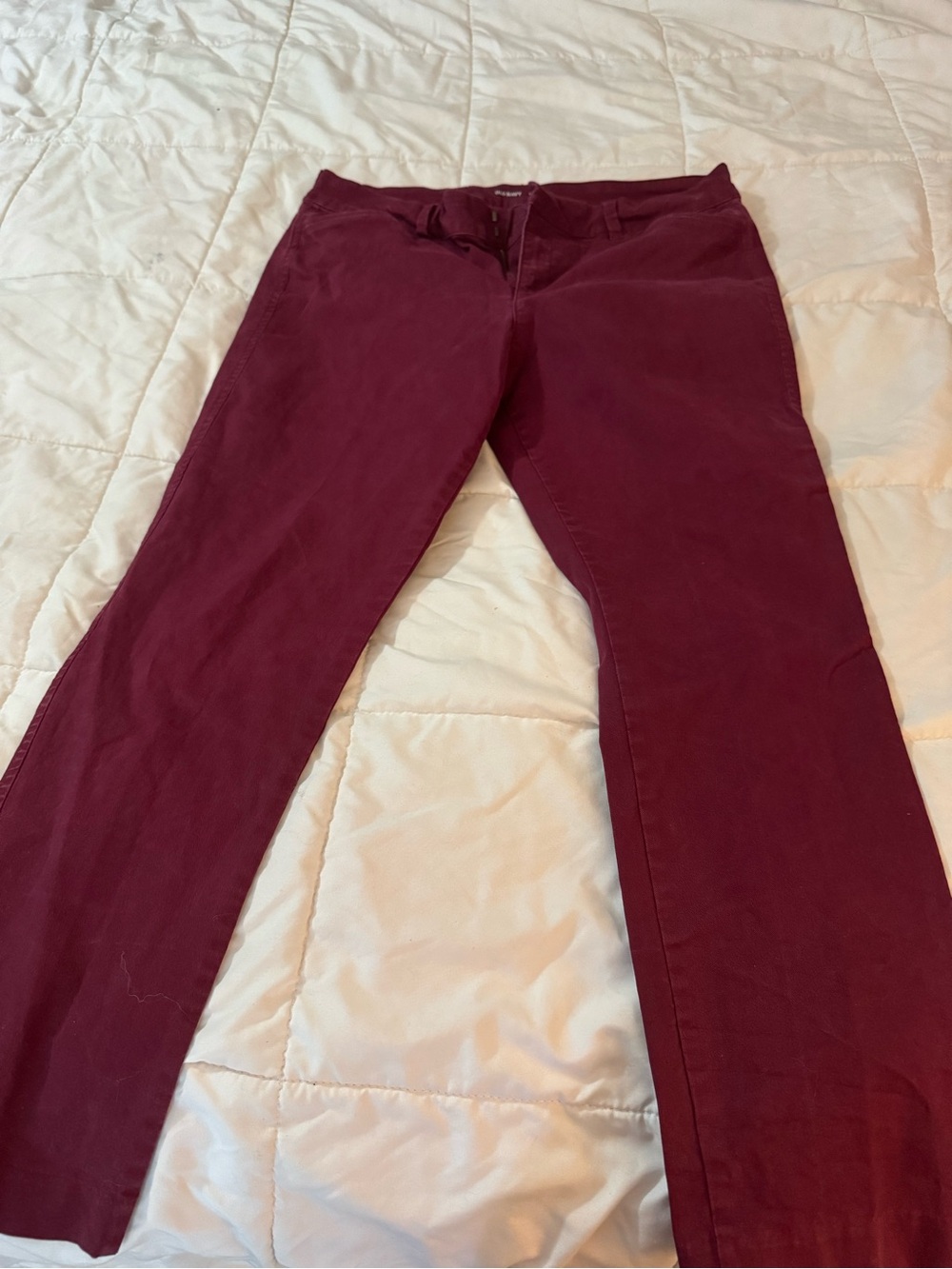 Old Navy Women's Ankle Pants in Burgundy